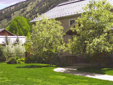 gallery/medium/202 (16)-Gardeners-Ketchum-Idaho.jpg